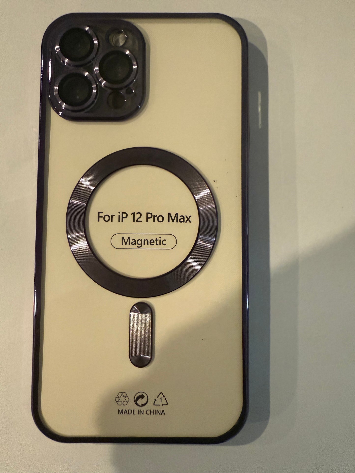 iphone 12 pro max magnetic