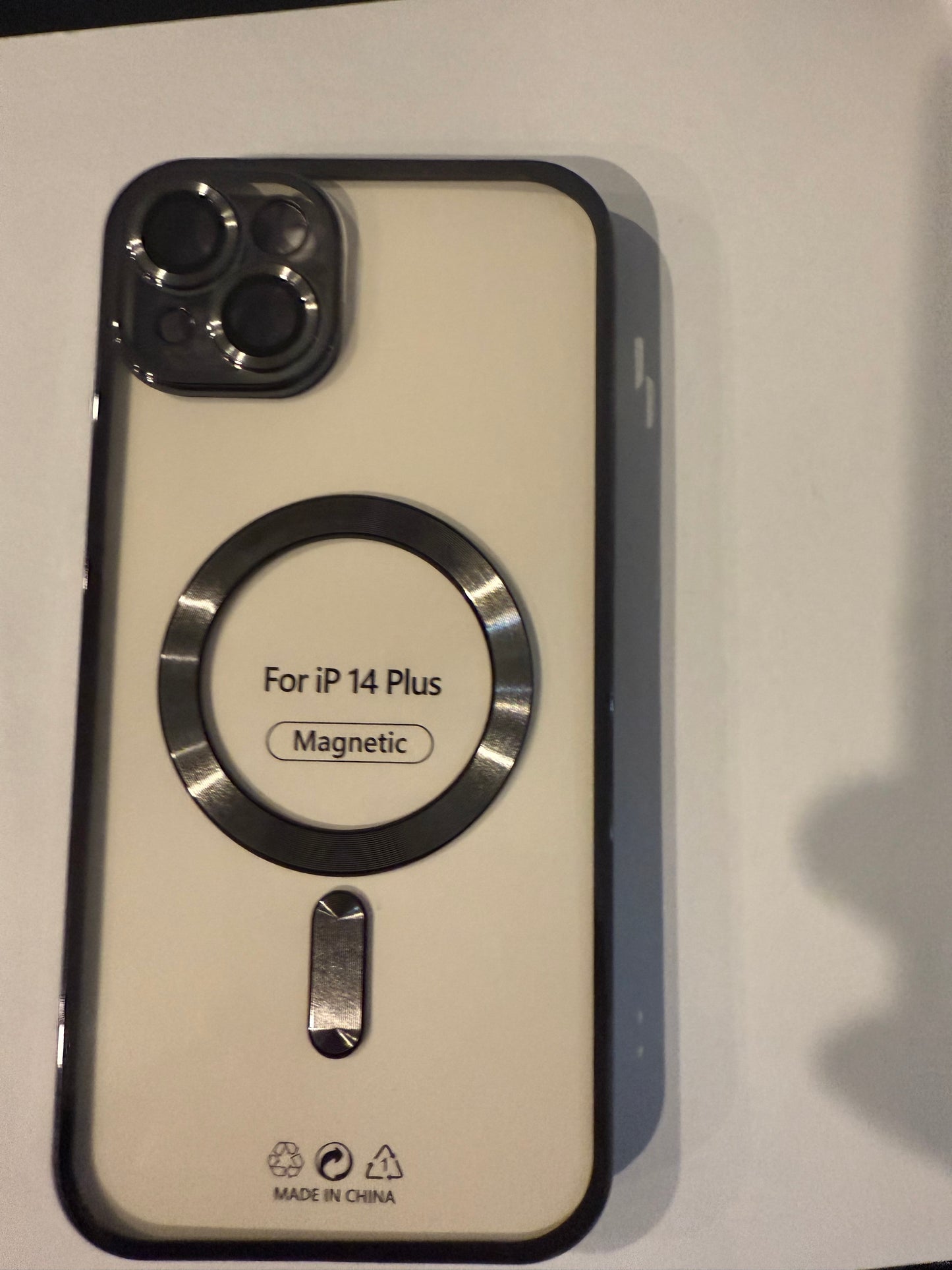 iphone 14 plus magnetic
