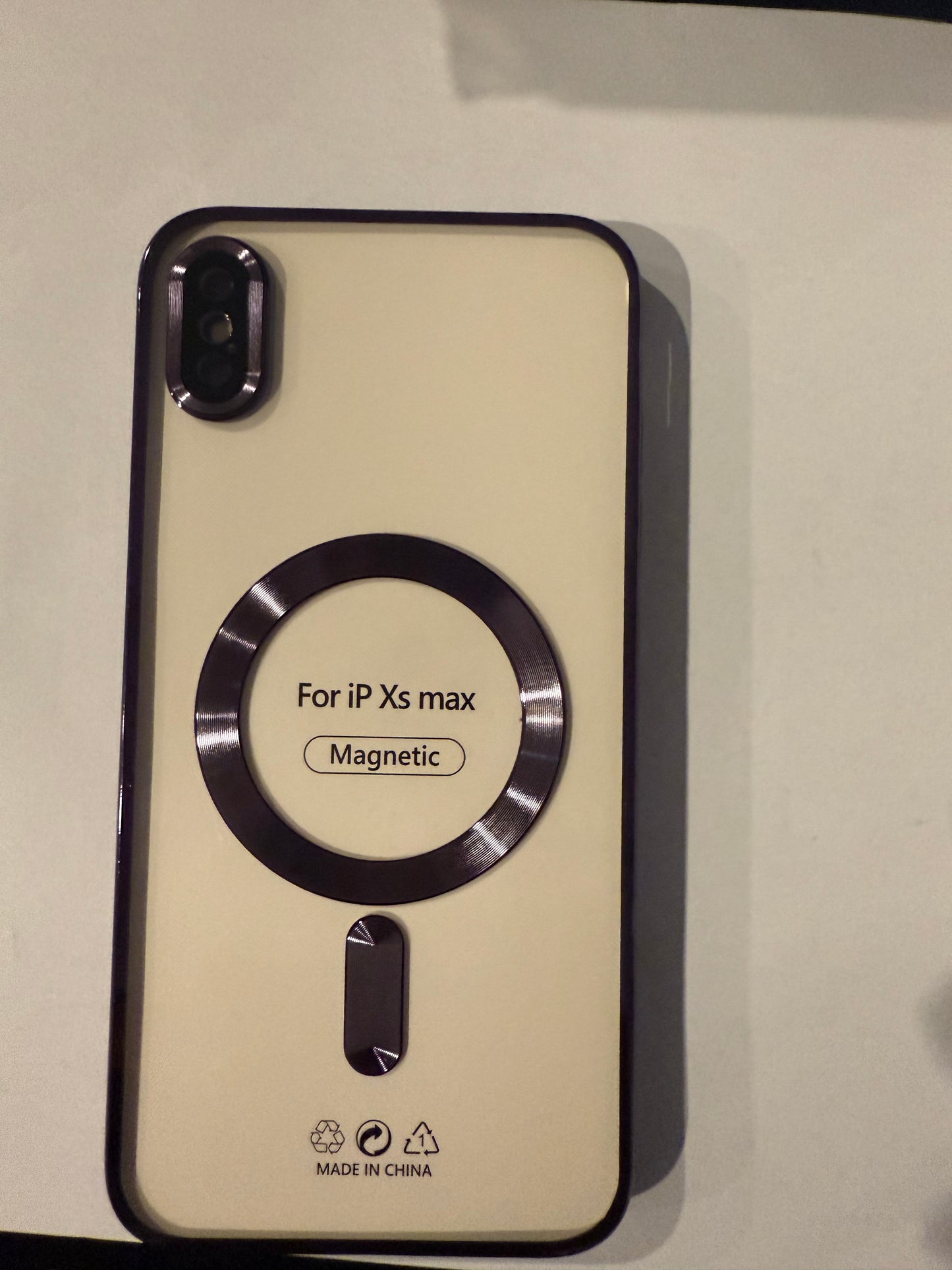 iphone XS max magnetic